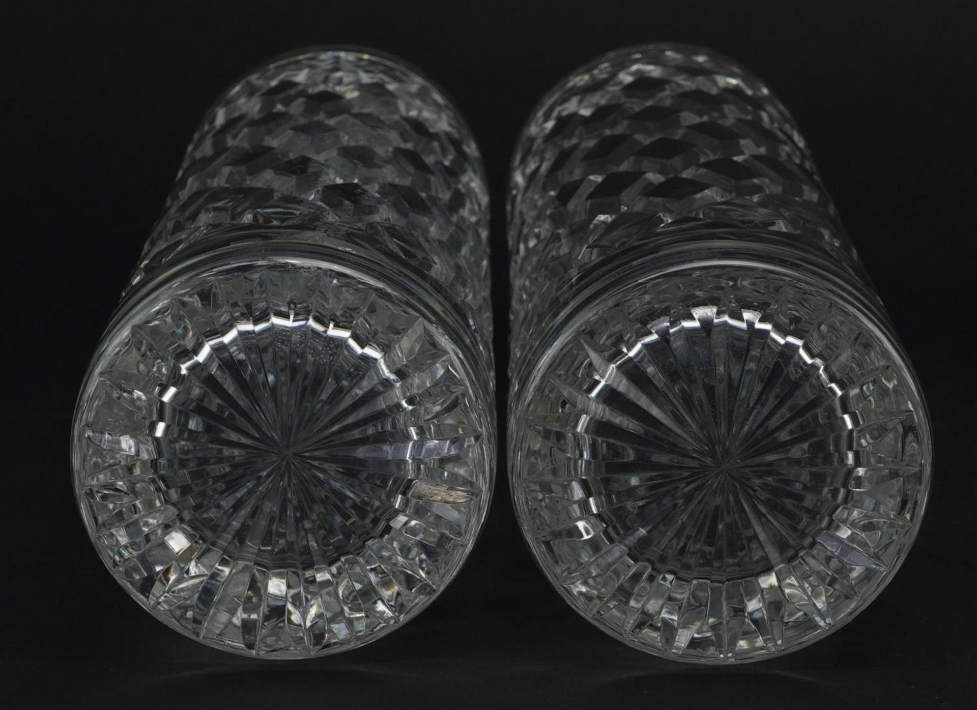 Pair of Stewart Crystal cylindrical vases, each 25.5cm high : For further information on this lot - Bild 3 aus 3