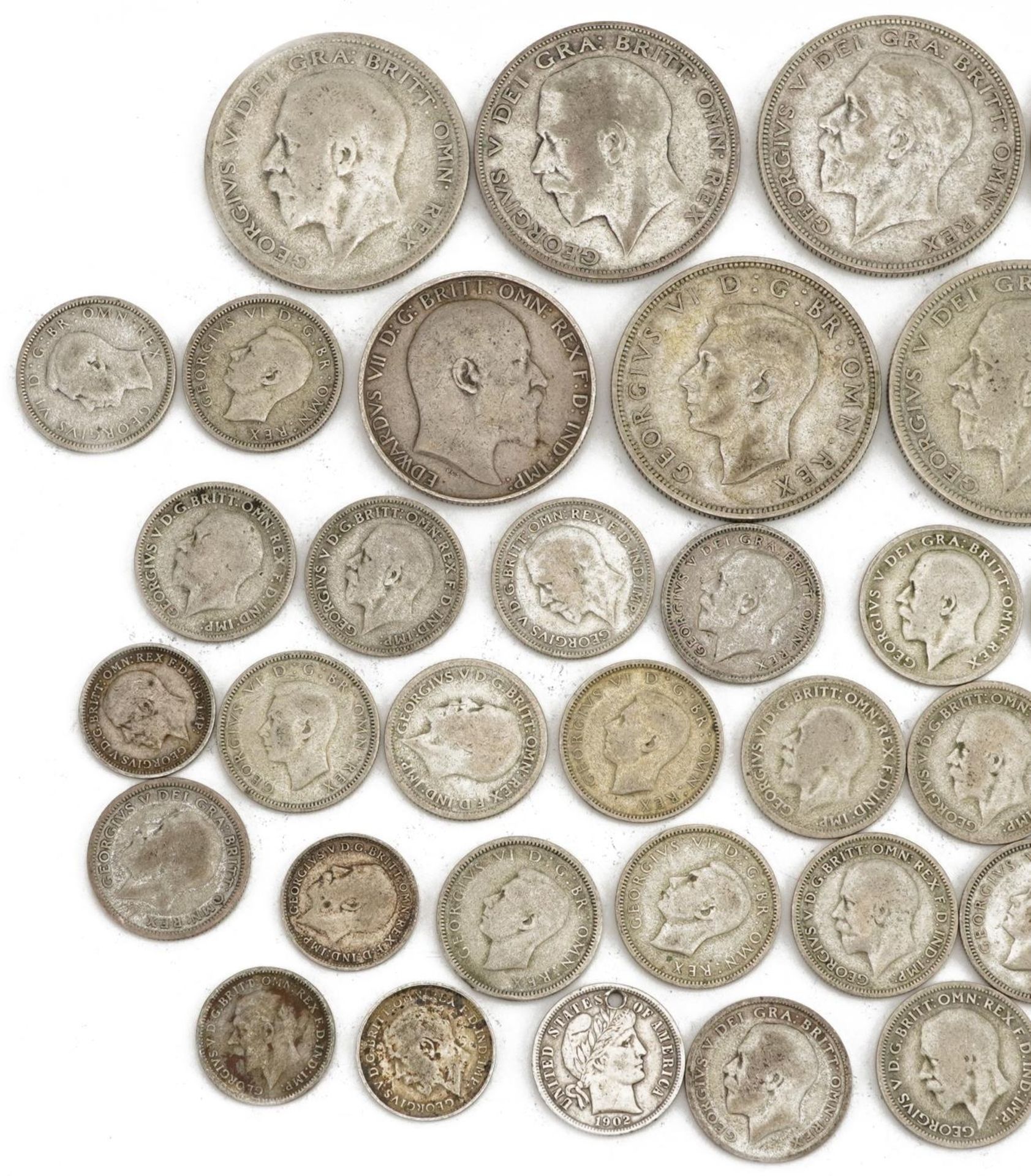 Collection of predominantly pre 1947 British coins including half crowns and sixpences, 209.0g : For - Image 5 of 6