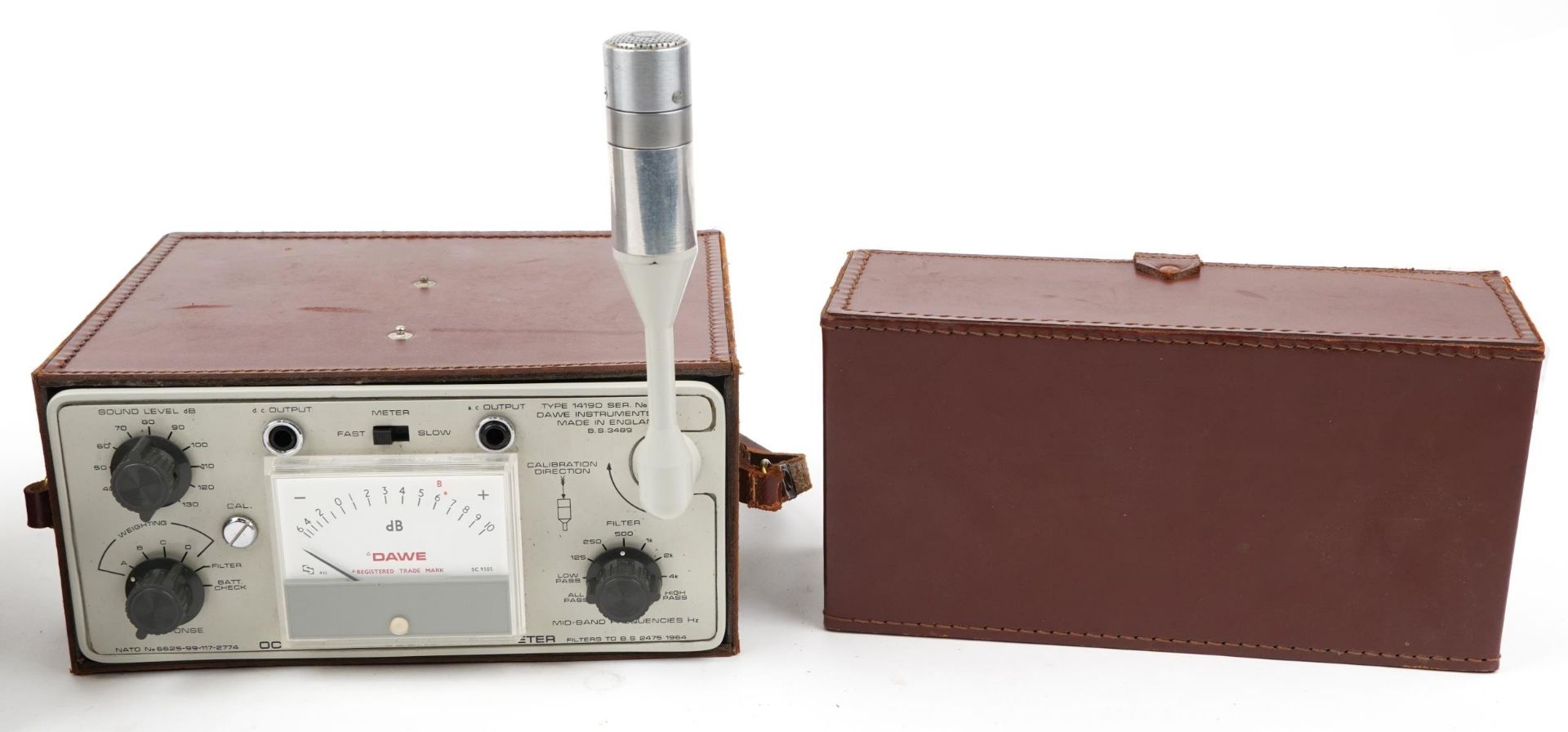 Two vintage electrical meters with cases comprising Dawe Octave Band Sound Level meter type 1419D - Bild 3 aus 4