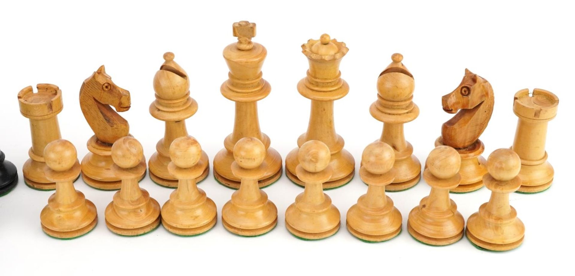 Manner of Jaques, boxwood and ebony Staunton pattern weighted chess set, the largest pieces each 8. - Image 3 of 6
