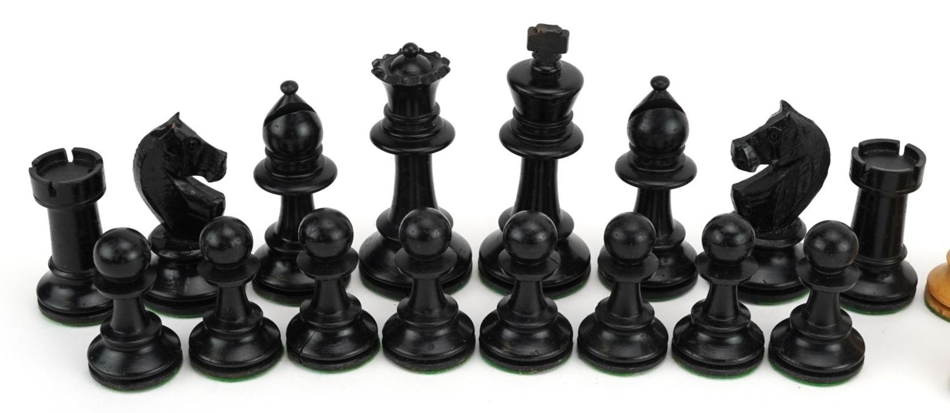 Manner of Jaques, boxwood and ebony Staunton pattern weighted chess set, the largest pieces each 8. - Image 2 of 6