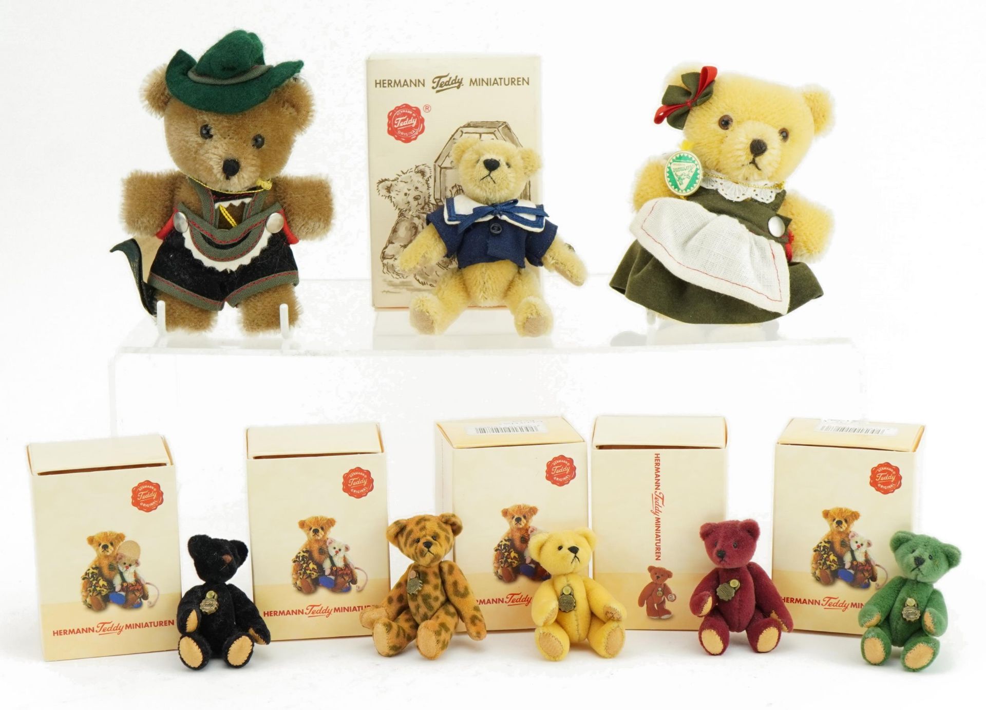 Eight Hermann miniature teddy bears, six with boxes, the largest 13cm high : For further information - Bild 4 aus 10