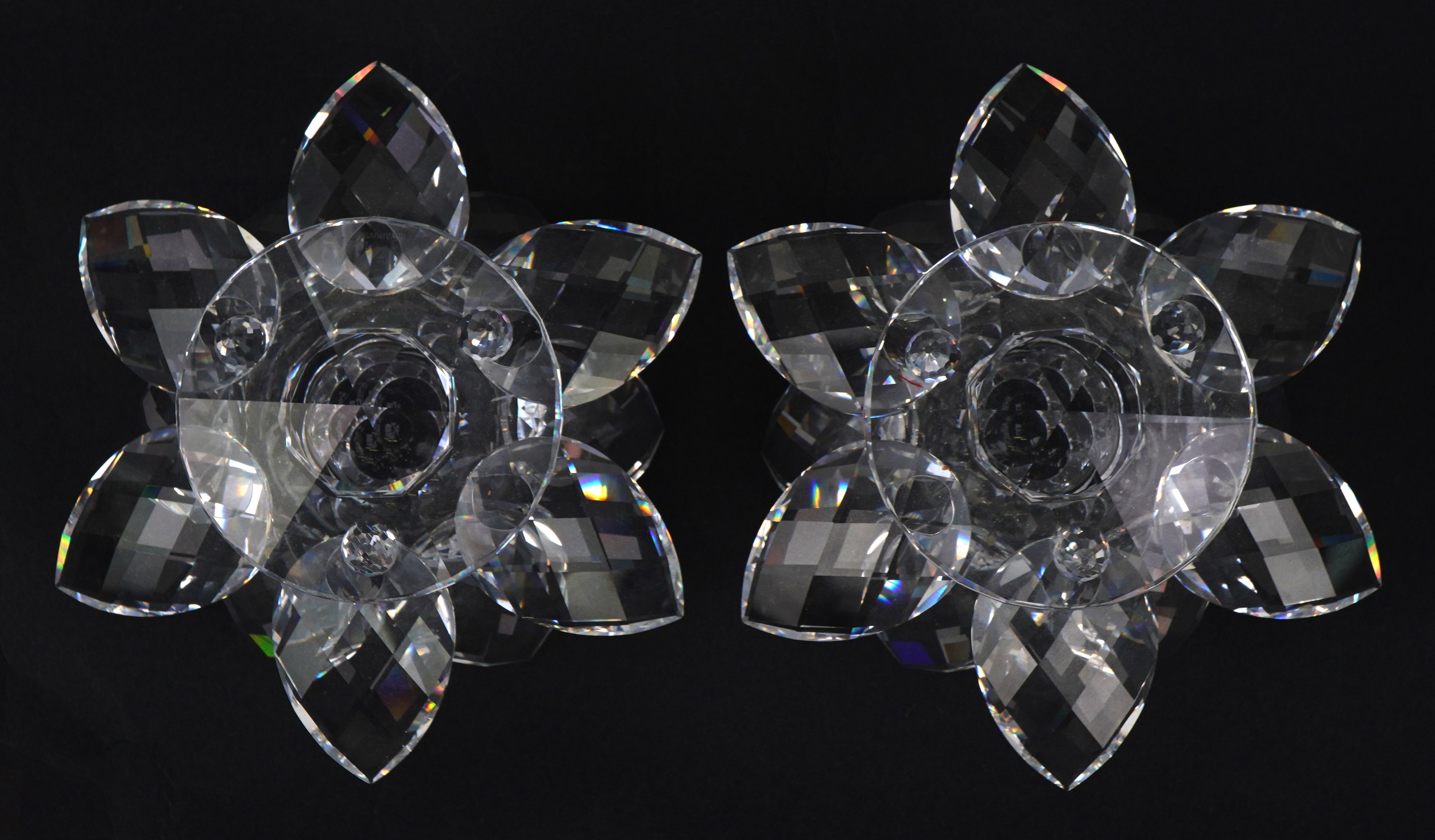 Pair of Swarovski Crystal waterlily candleholders, 14cm wide : For further information on this lot - Image 3 of 4