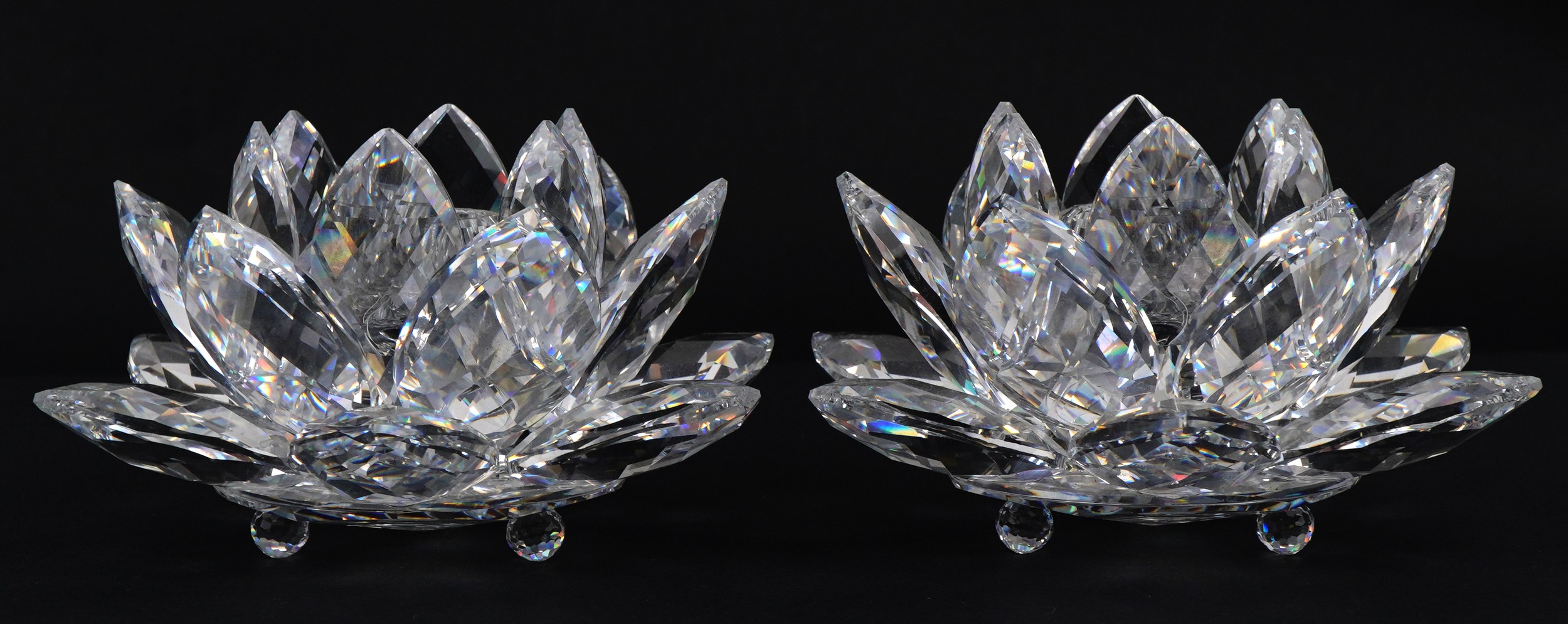 Pair of Swarovski Crystal waterlily candleholders, 14cm wide : For further information on this lot - Image 2 of 4