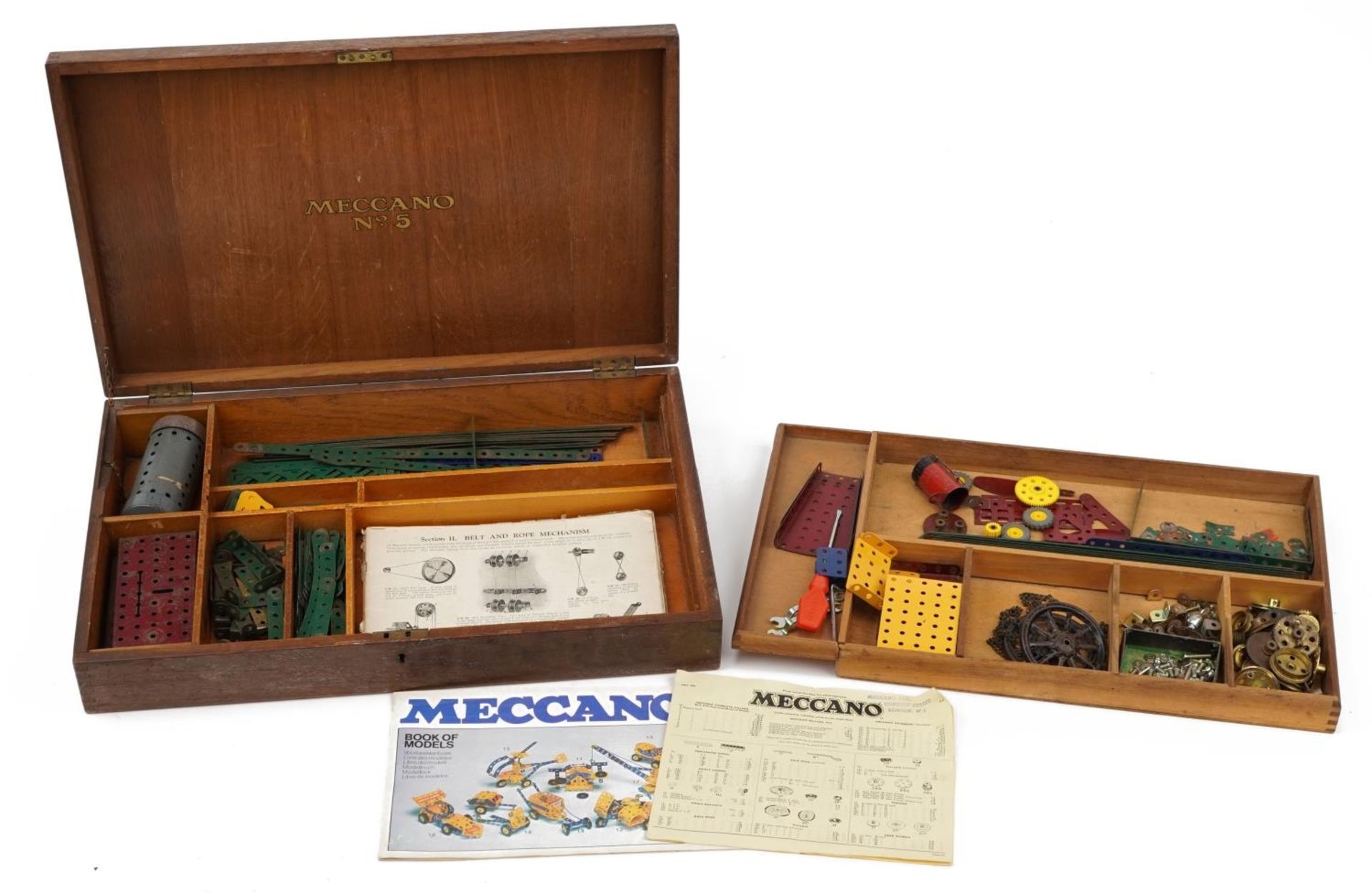 Meccano no 5 construction set with box, 51cm wide : For further information on this lot please