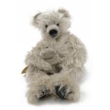 Plusch-und Stoffspielwaren, German limited edition teddy bear with cub Baren Traum with