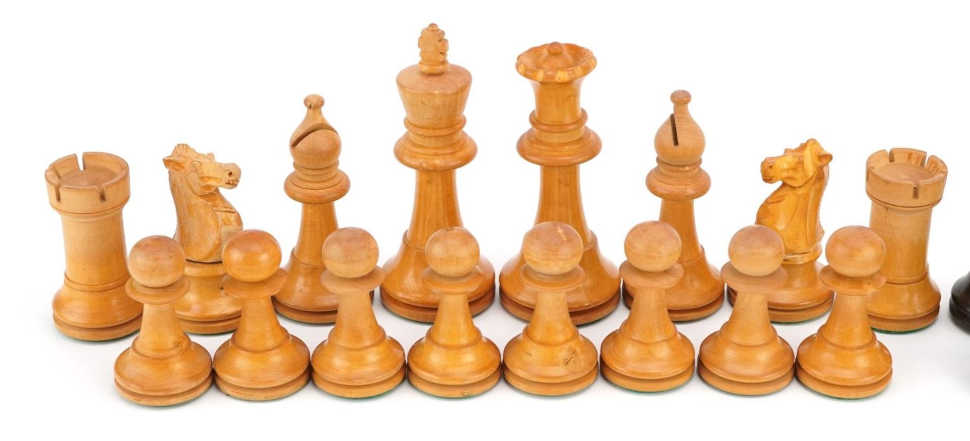 Manner of Jaques, boxwood and ebony Staunton pattern weighted chess set, the largest pieces each 9. - Image 2 of 6