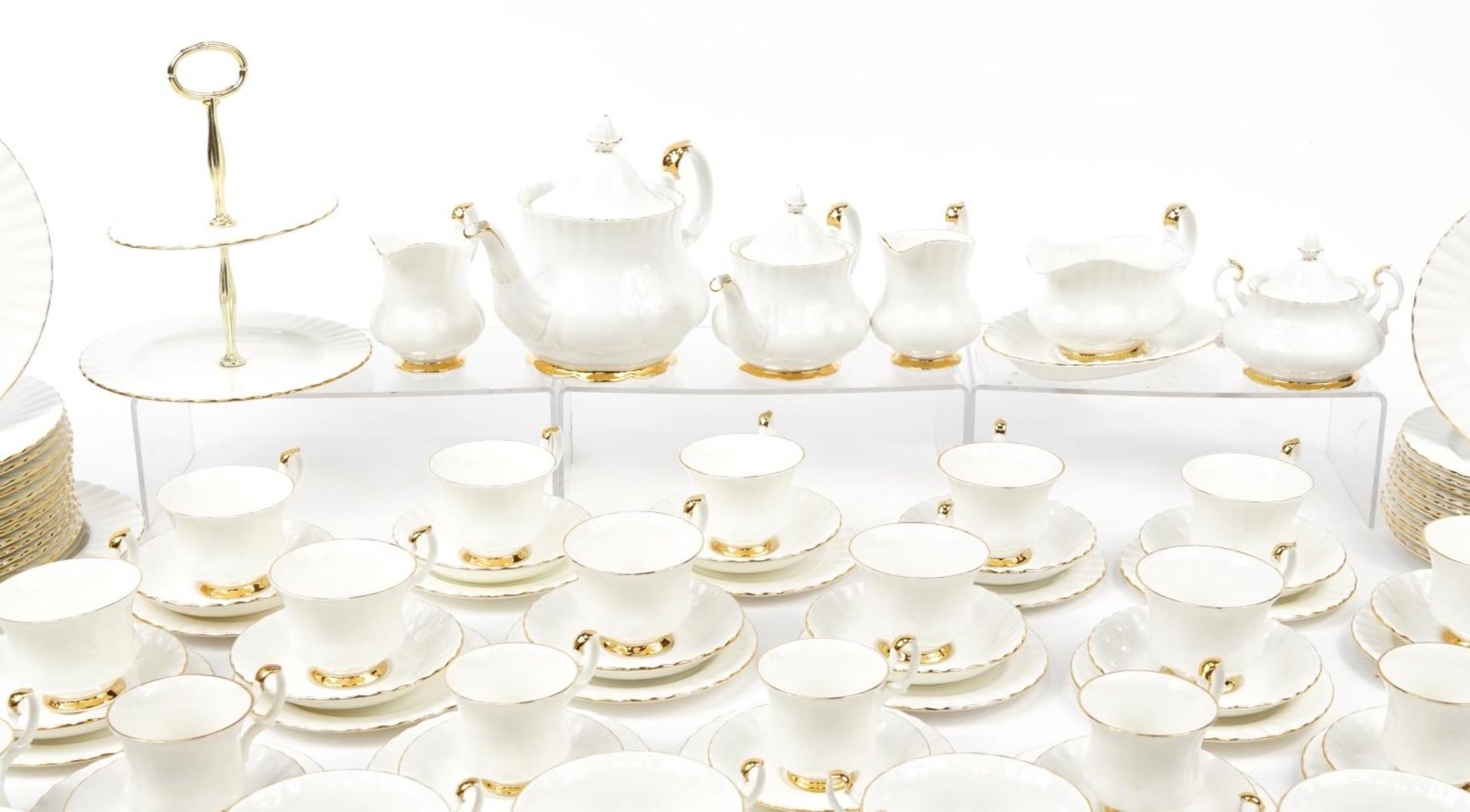 Large collection of Royal Albert Val D'Or dinner and teaware including teapot, dinner plates, - Image 3 of 8