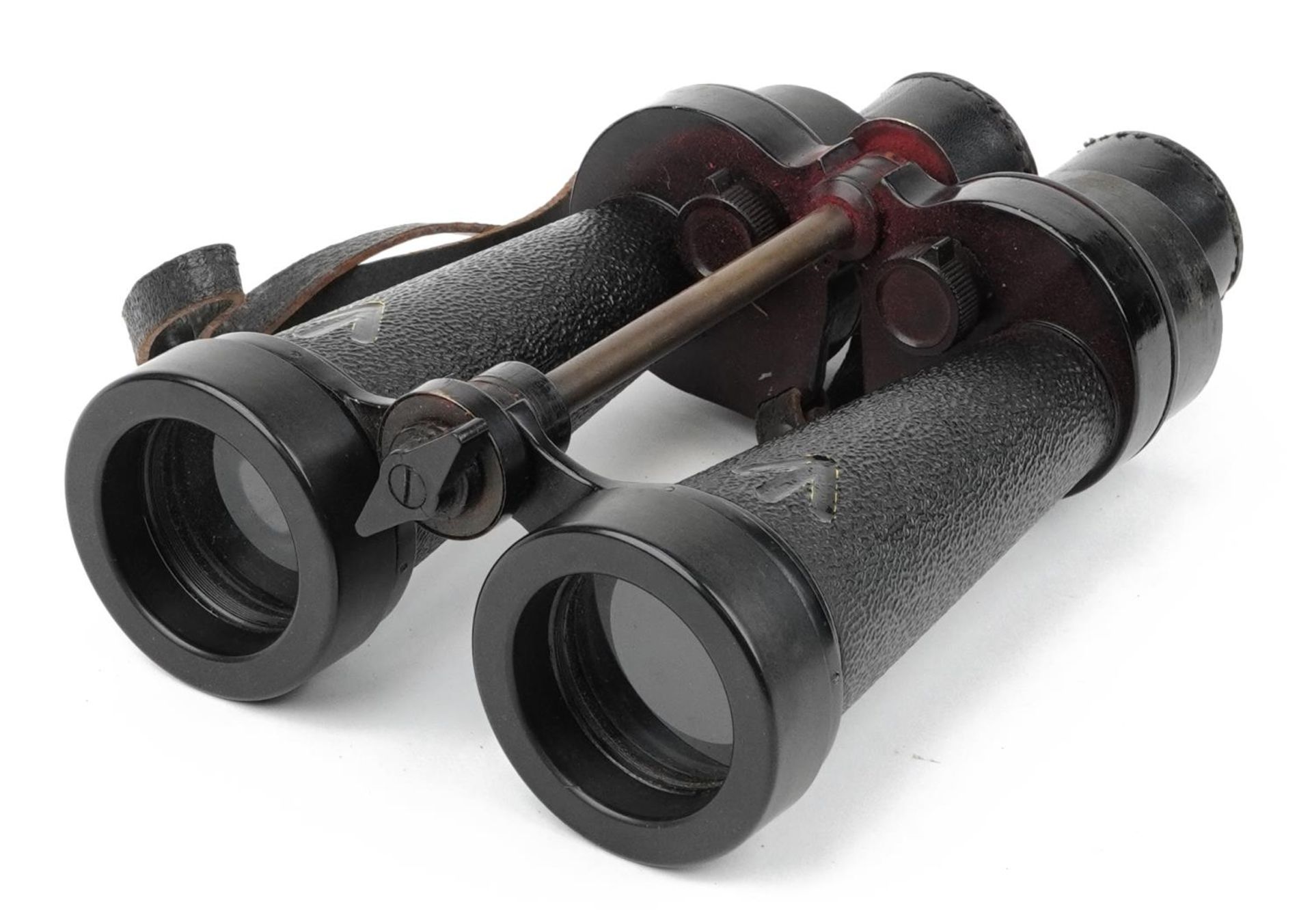 Barr & Stroud, pair of military issue 7 x binoculars with leather case numbered 1900A, serial number - Bild 2 aus 4