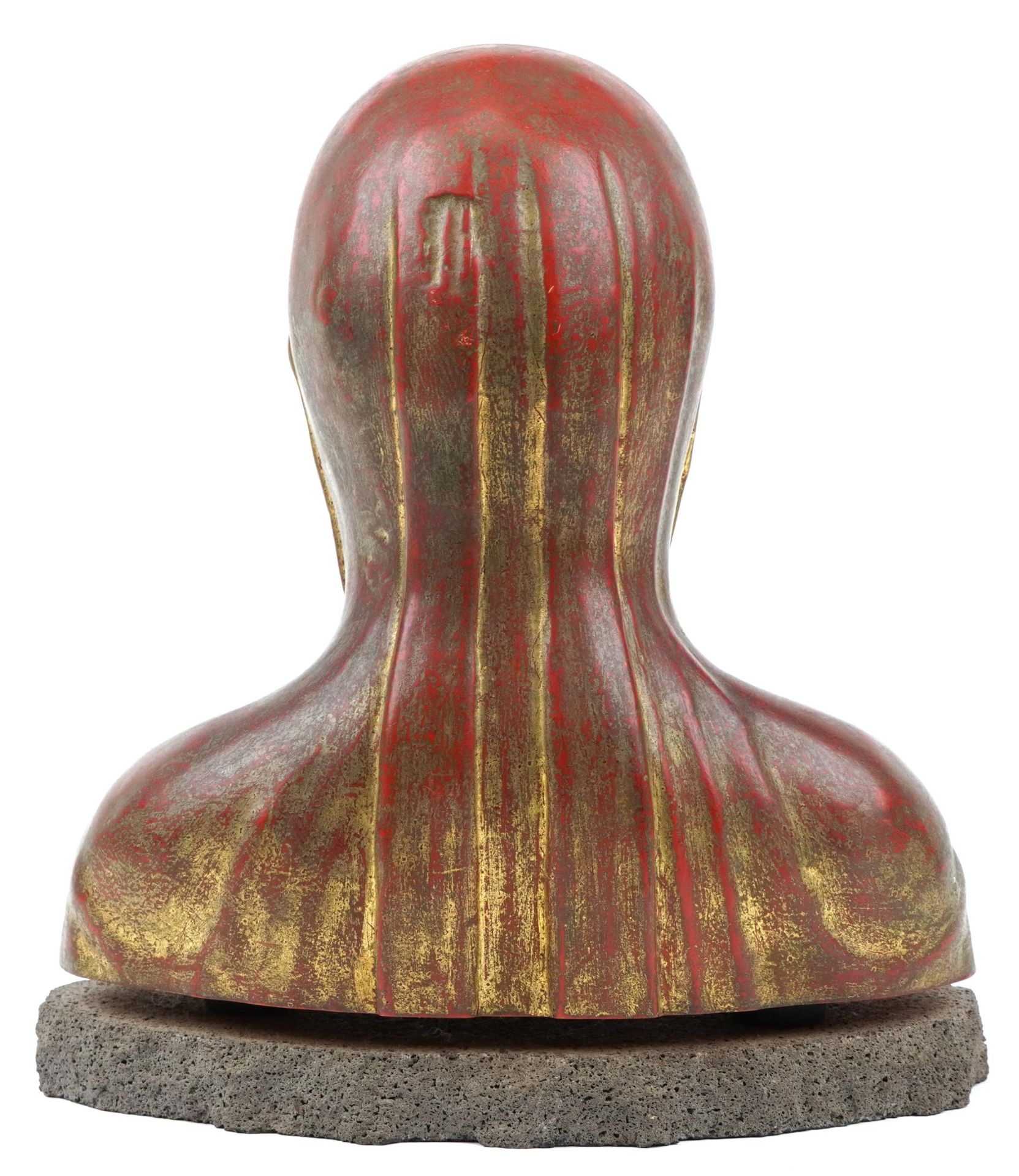 Gilt and lacquered style stylised bust of Madonna, 29cm high : For further information on this lot - Bild 2 aus 3