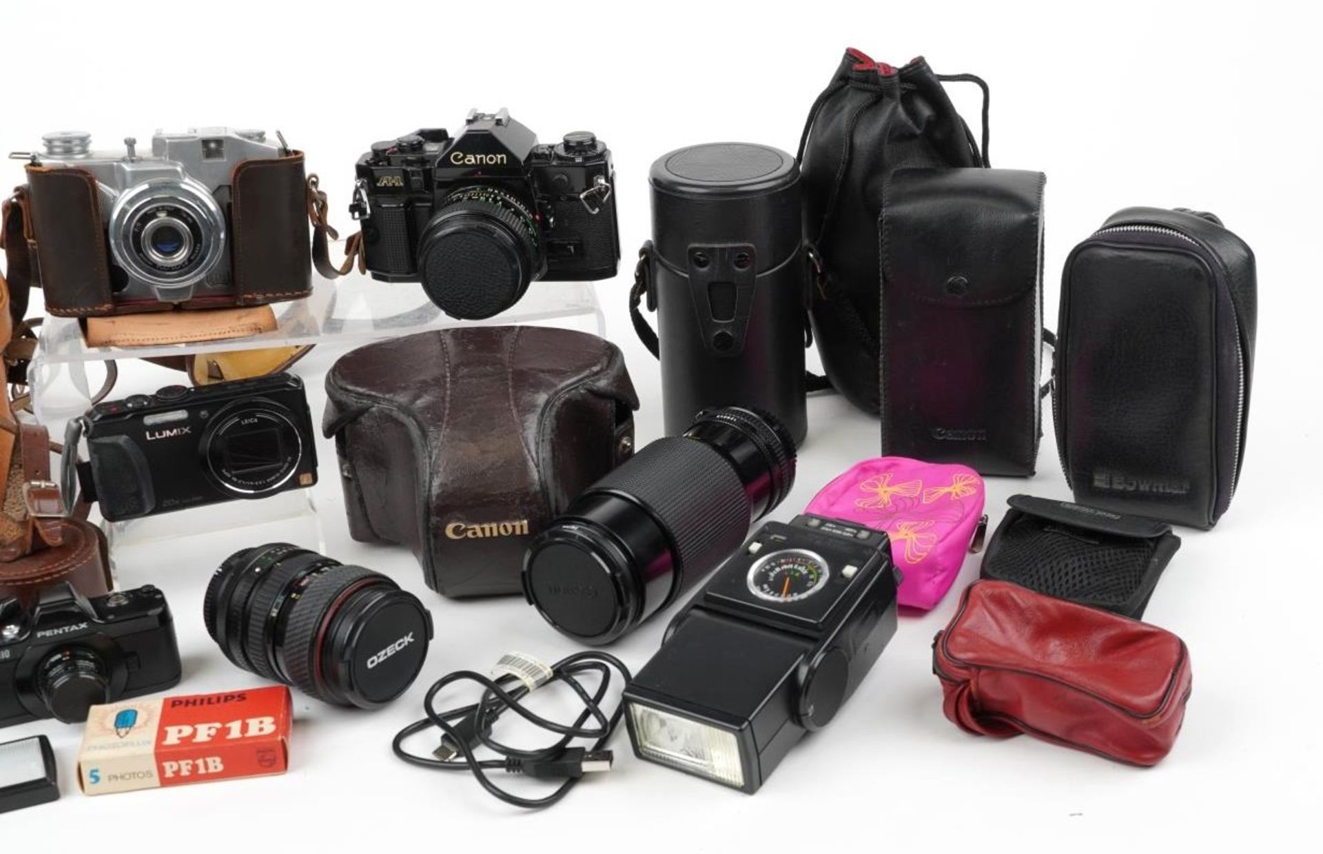 Vintage and later cameras, lenses and accessories including Koroll S, Tokina 28-70mm lens, Canon - Image 3 of 3