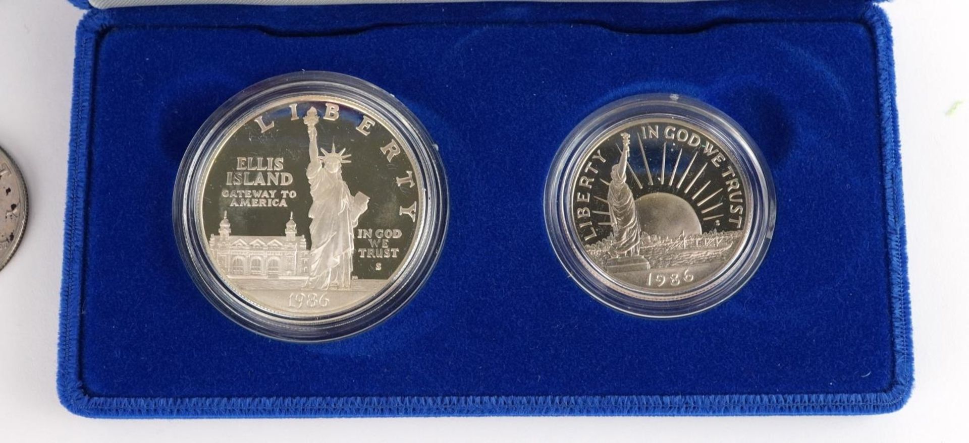 United States of America silver proof 1986 Liberty dollar and half dollar with case and box and - Image 3 of 4