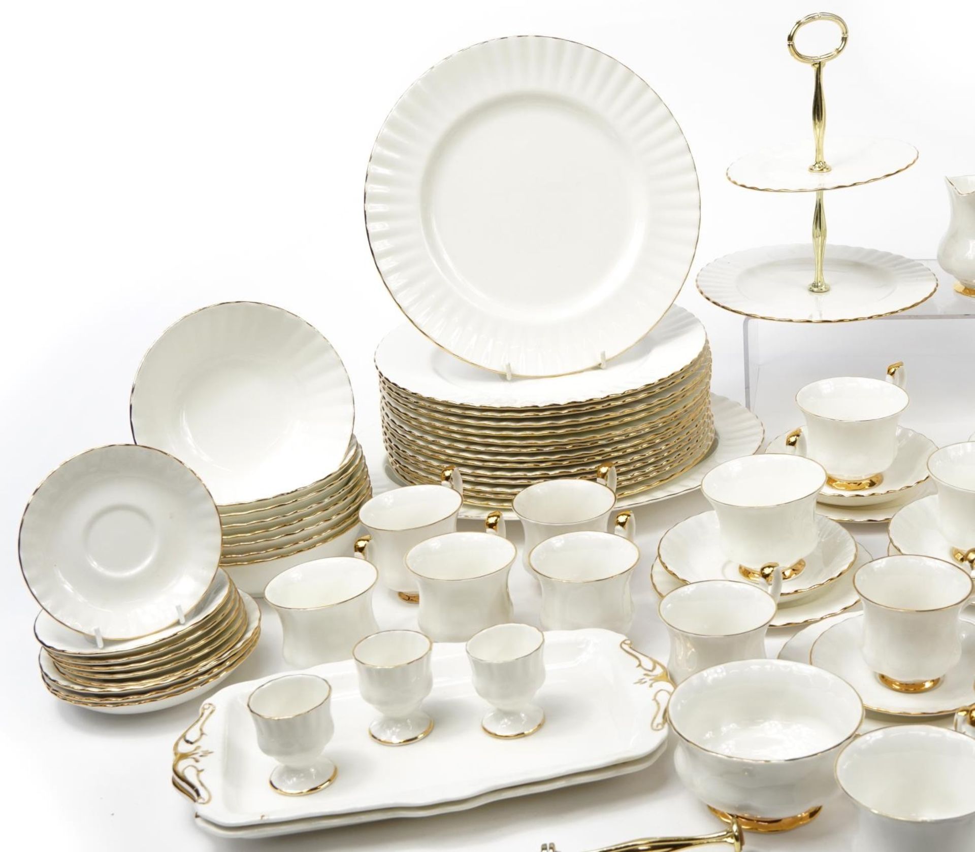 Large collection of Royal Albert Val D'Or dinner and teaware including teapot, dinner plates, - Image 2 of 8