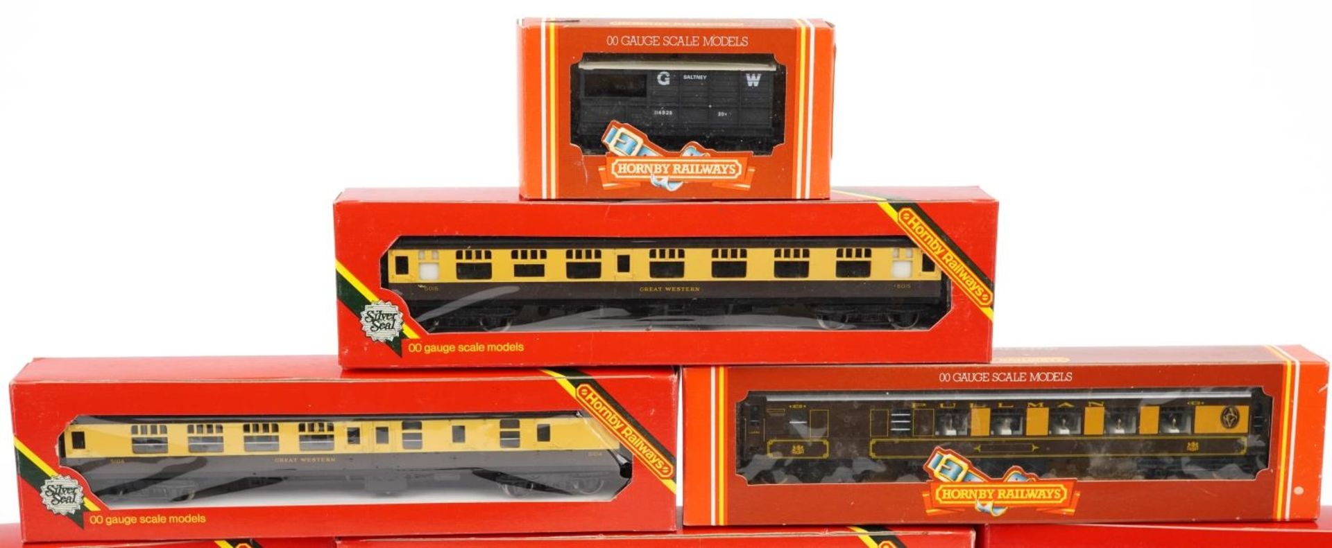 Hornby OO gauge model railway with boxes comprising nine carriages and GW Brake Van wagon : For - Bild 2 aus 4