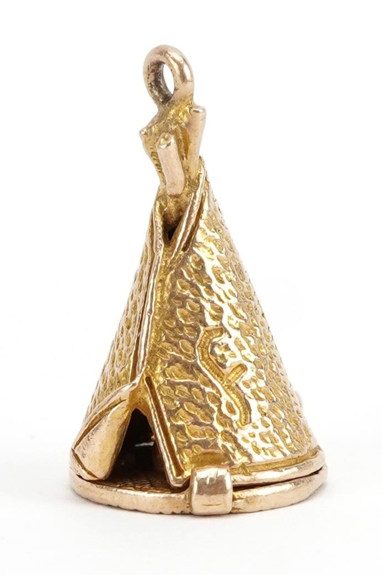 9ct gold wigwam tent charm opening to reveal a Red Indian figure, 2.1cm high, 4.5g : For further