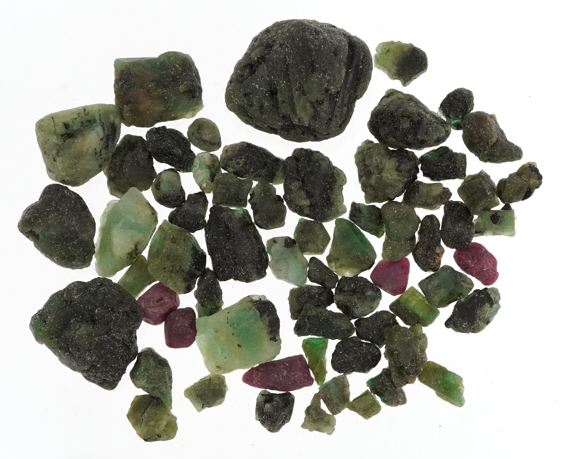 Collection of rough emerald stones, approximately 512.85 carat in total : For further information on