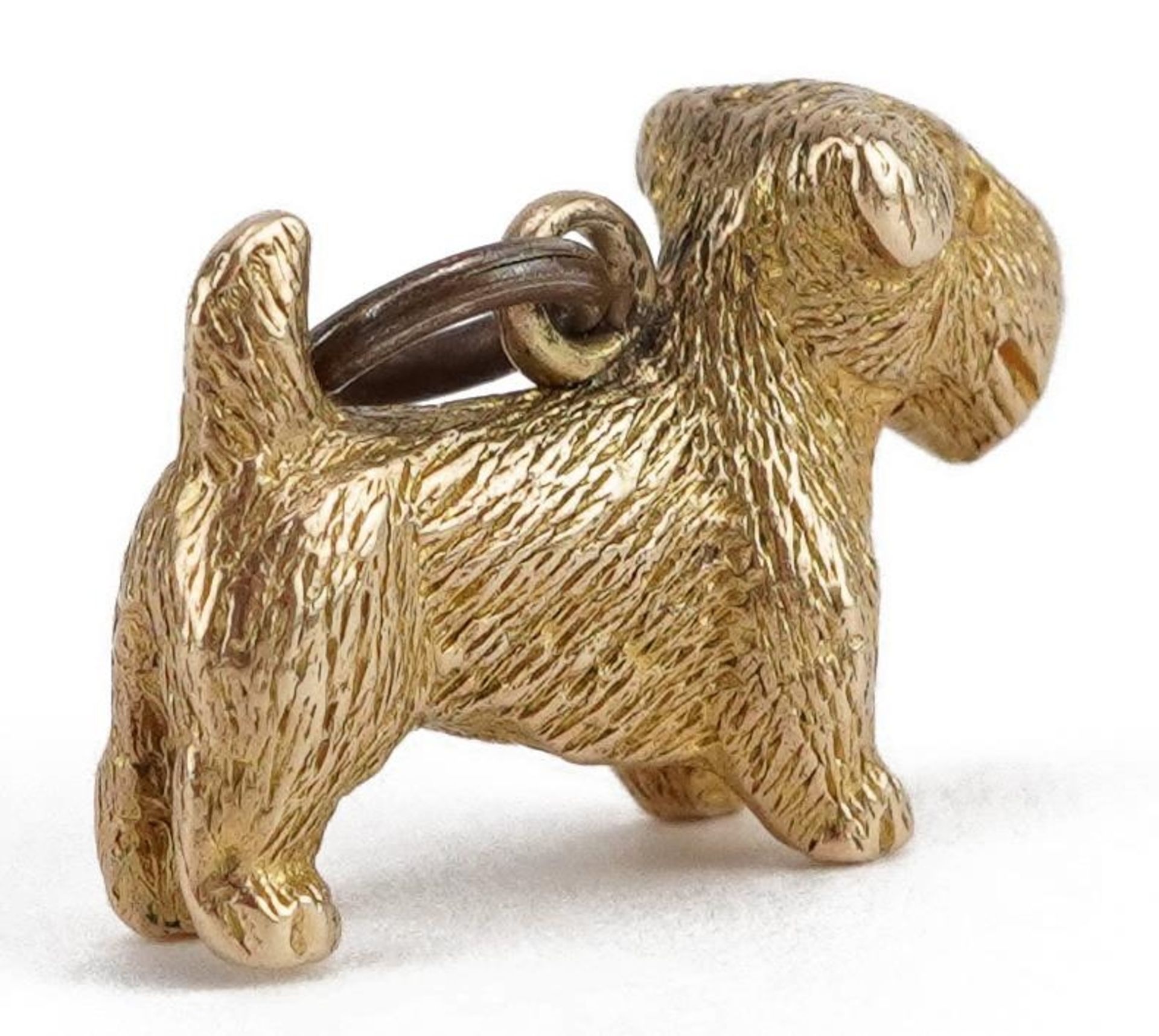 9ct gold Terrier dog charm, 1.5cm wide, 2.9g : For further information on this lot please contact - Bild 2 aus 3