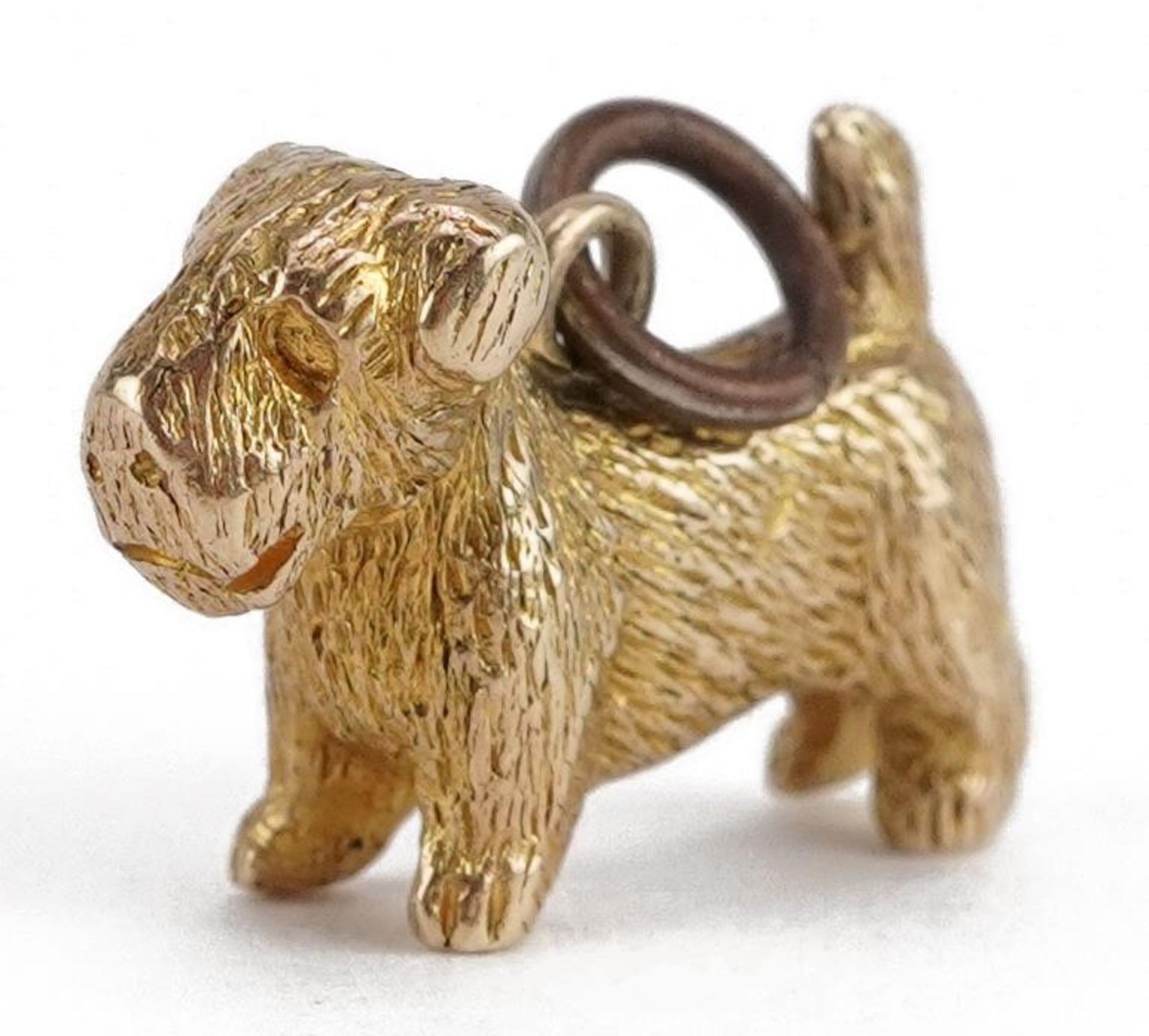 9ct gold Terrier dog charm, 1.5cm wide, 2.9g : For further information on this lot please contact