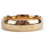 Large 9ct gold wedding band, size U, 6.1g : For further information on this lot please contact the