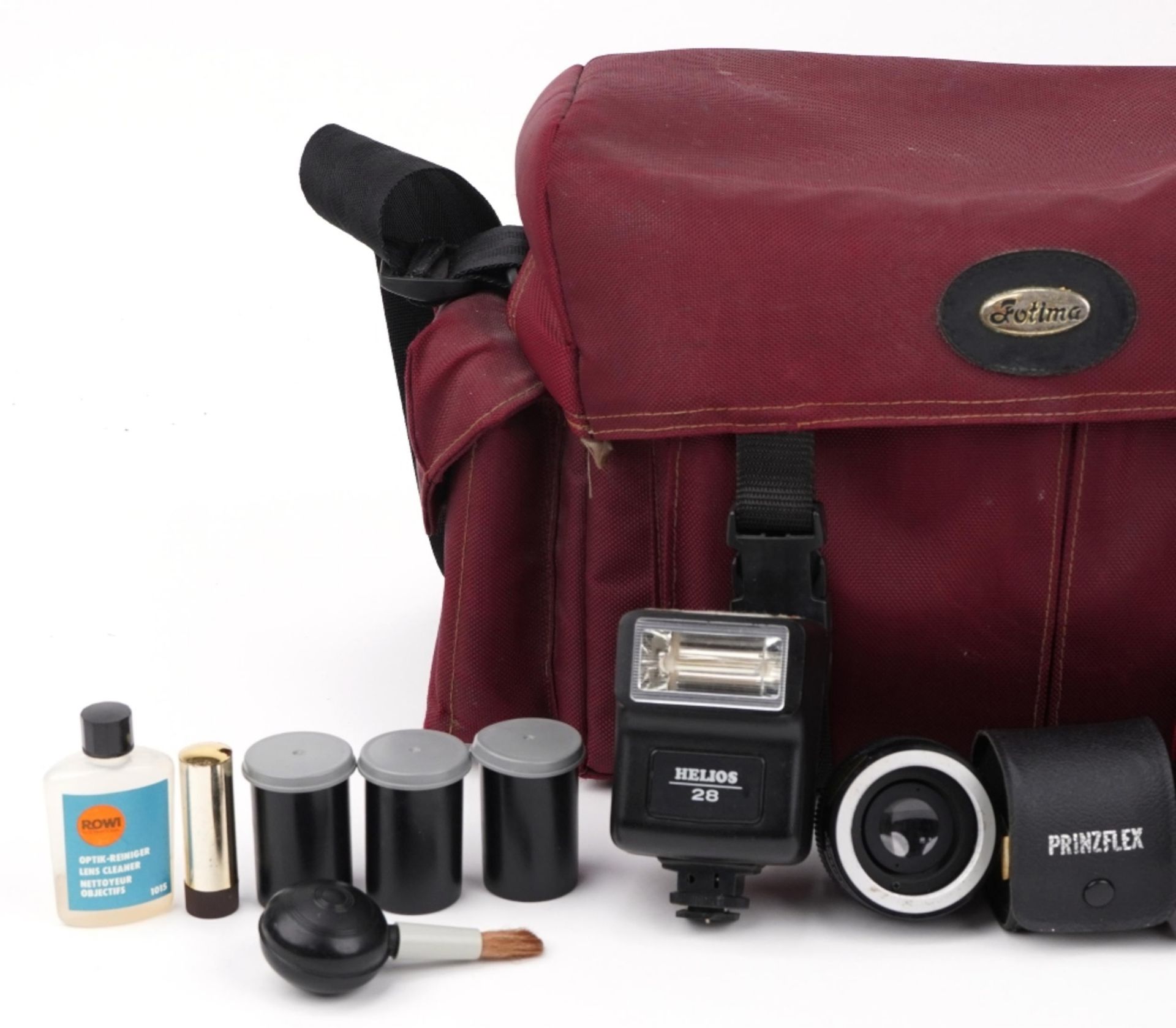 Fujica ST 605N SLR camera with 55mm lens, Osawa 80-205mm lens, accessories and carry bag : For - Image 2 of 3
