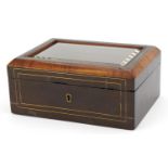 Victorian mahogany jewellery casket with brass inlay and hinged lid having bevelled glass, 8.5cm H x