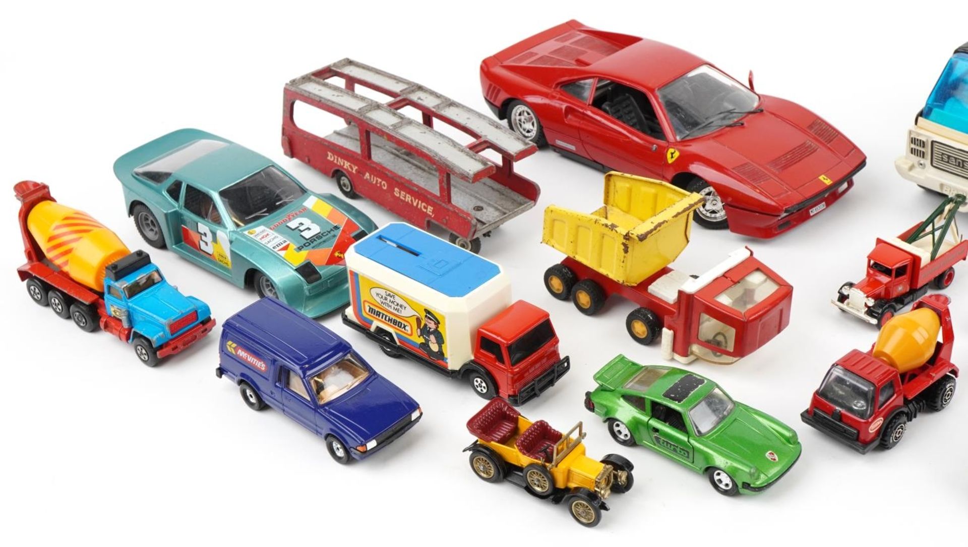 Vintage and later vehicles, some diecast, including Tri-ang and Polistil : For further information - Image 2 of 3