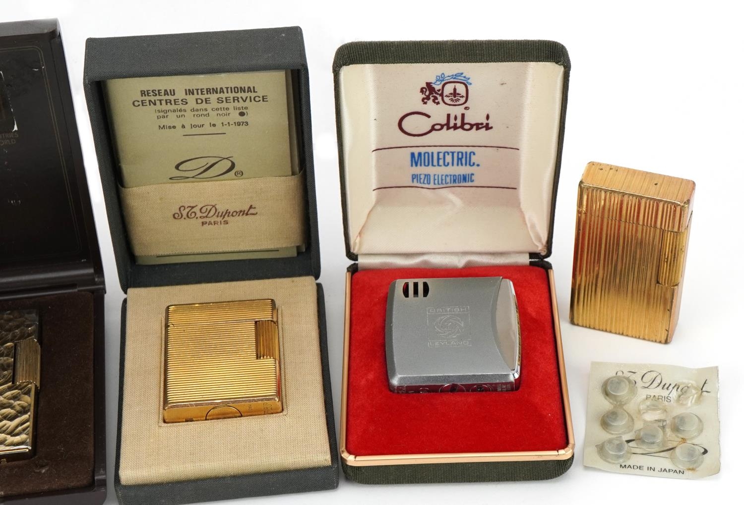 Vintage and later lighters including two S J Dupont, one with fitted box and Zippo : For further - Image 3 of 4