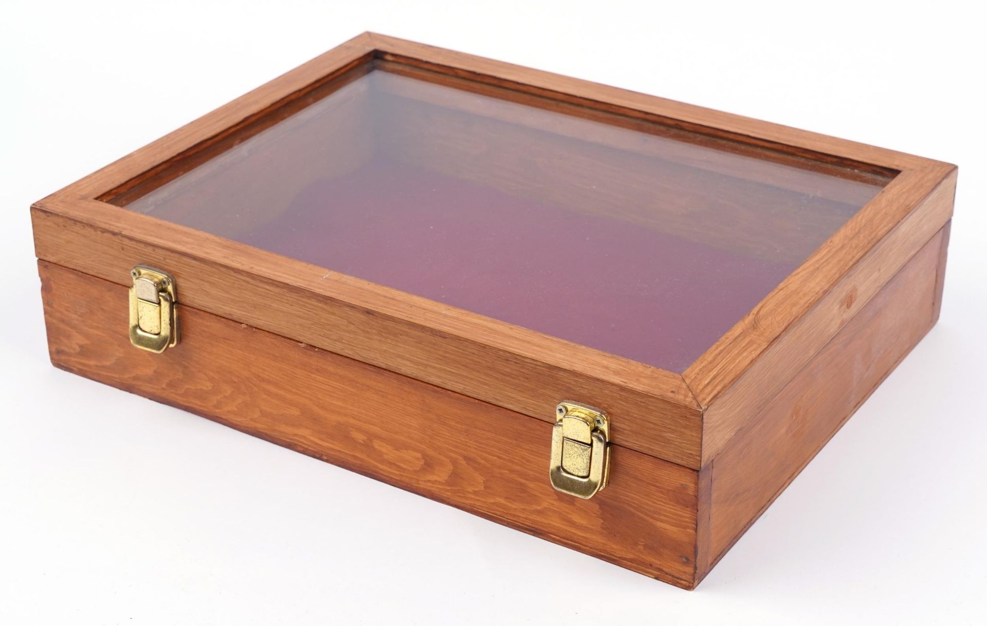 Glazed pine countertop jewellery display case with hinged lid, 11cm H x 44.5cm W x 34.5cm D : For