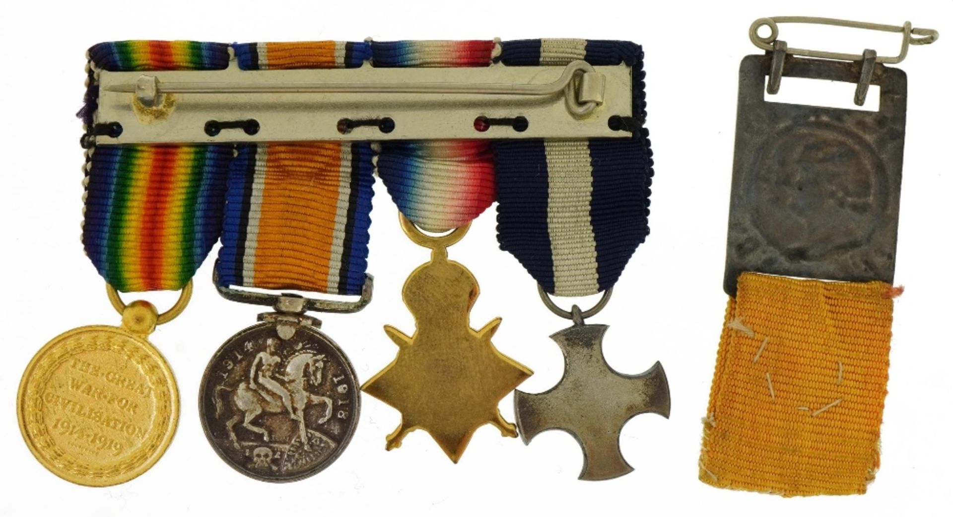 Set of four British military World War I dress medals including a trio and a French badge : For - Bild 3 aus 5