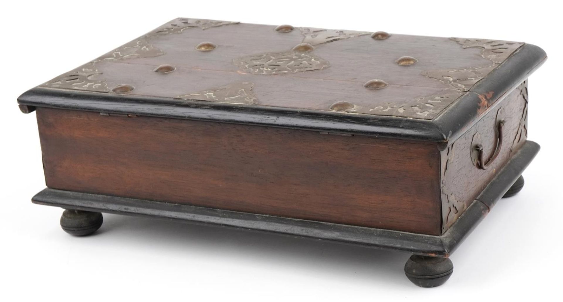 Brass bound oak bible box with twin handles, 16cm H x 44cm W x 27.5cm D : For further information on - Image 3 of 4
