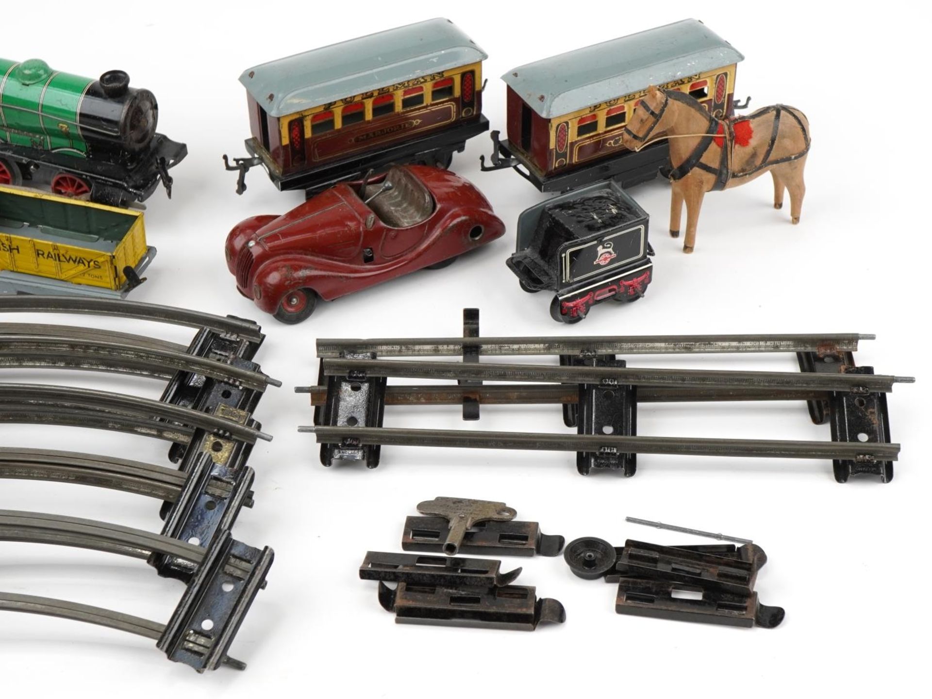 Vintage toys including a Schuco Examico 4001, Hornby O gauge locomotive with Pullman coaches and - Bild 3 aus 3