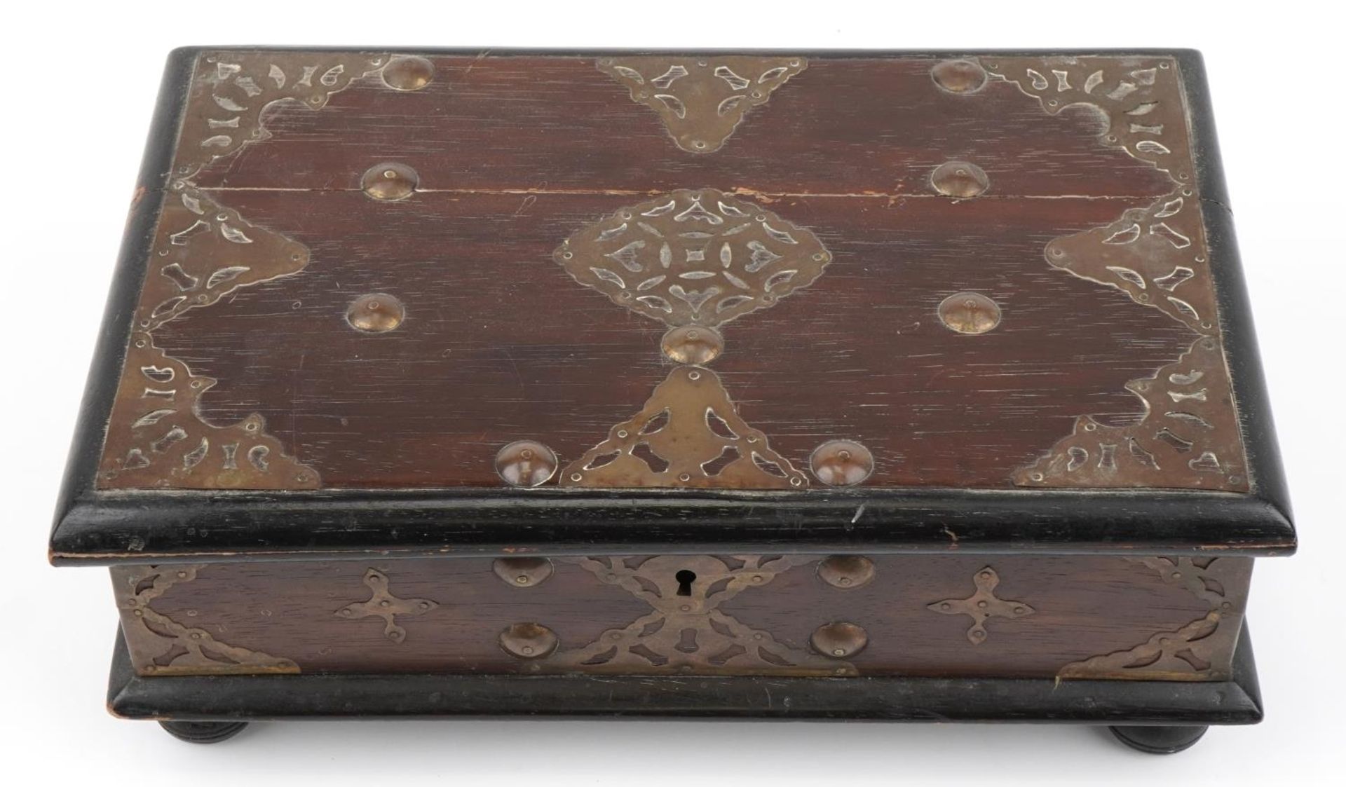 Brass bound oak bible box with twin handles, 16cm H x 44cm W x 27.5cm D : For further information on - Image 2 of 4