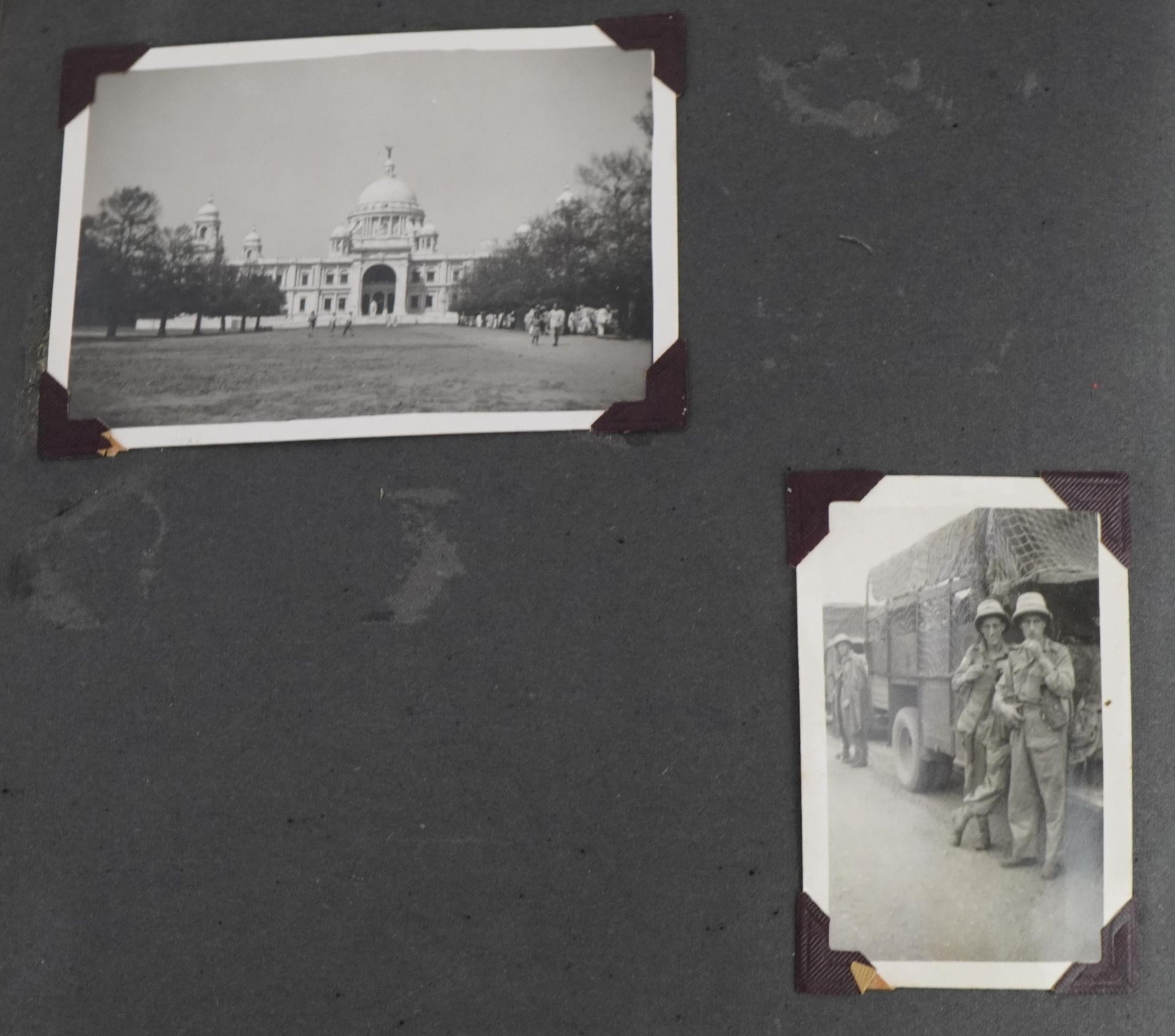 Military interest black and white photographs of India arranged in an album including native - Bild 7 aus 9