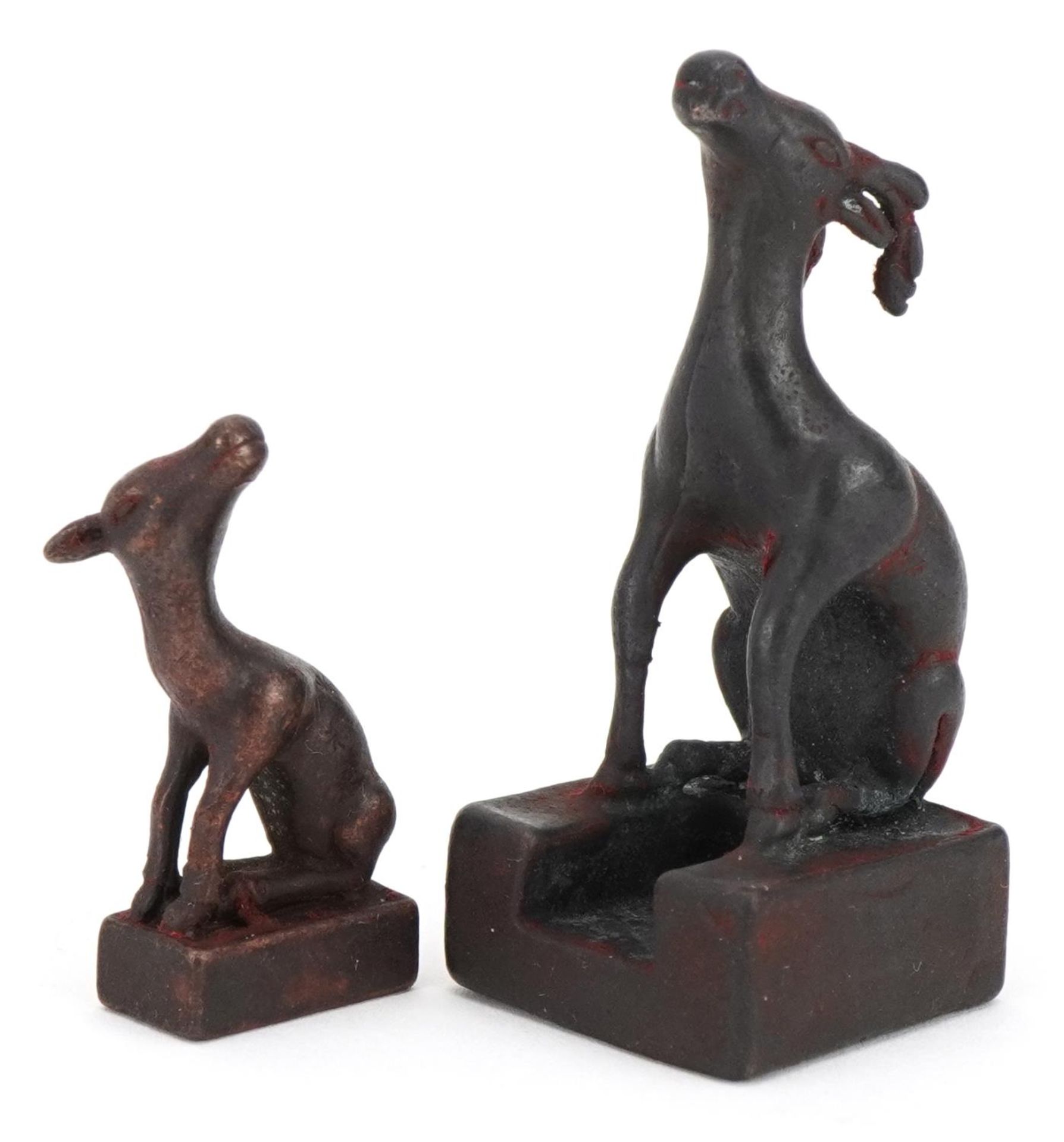 Chinese patinated bronze two piece seal in the form of a deer and a foal, 5cm high : For further - Image 2 of 4