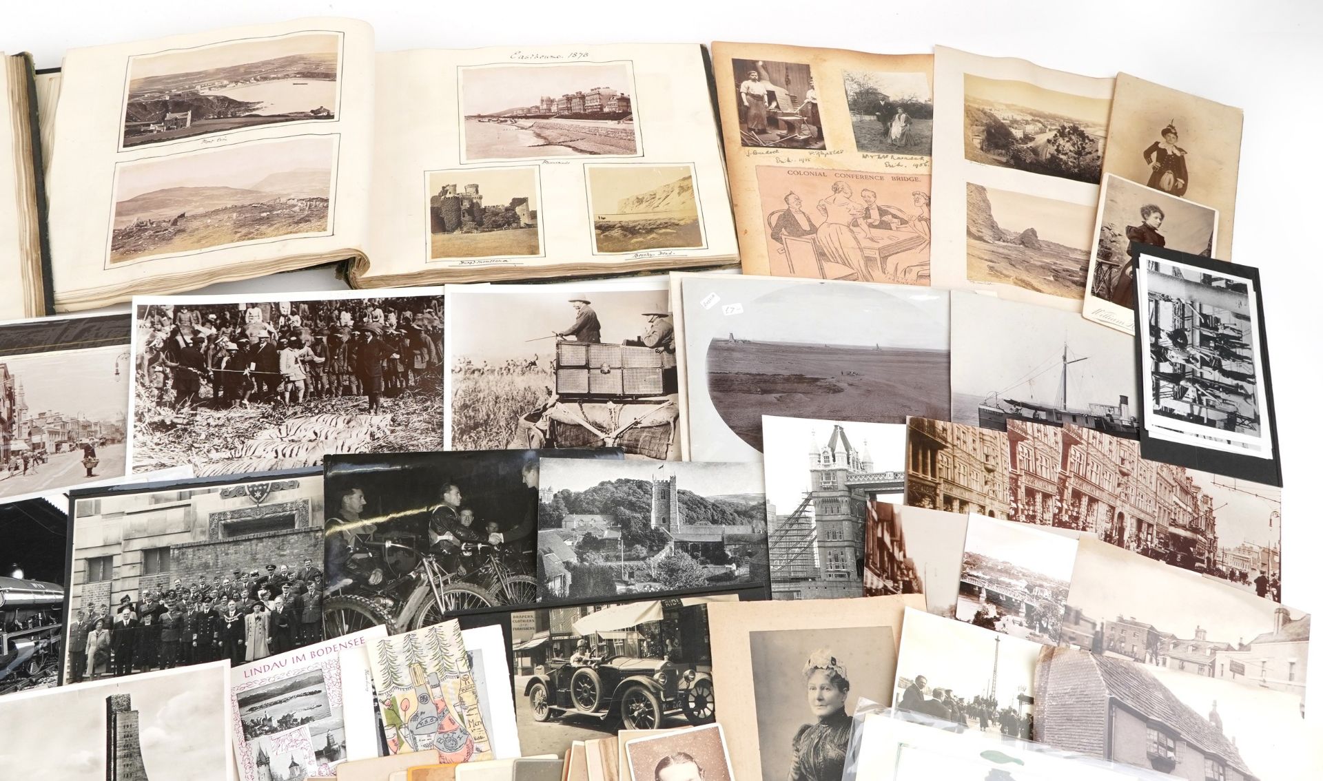 19th century and later ephemera including cabinet cards, cartes de visite and photographs : For - Bild 6 aus 10