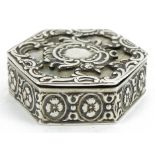 German hexagonal silver and abalone patch box with hinged lid, 4.5cm wide, 35.0g : For further