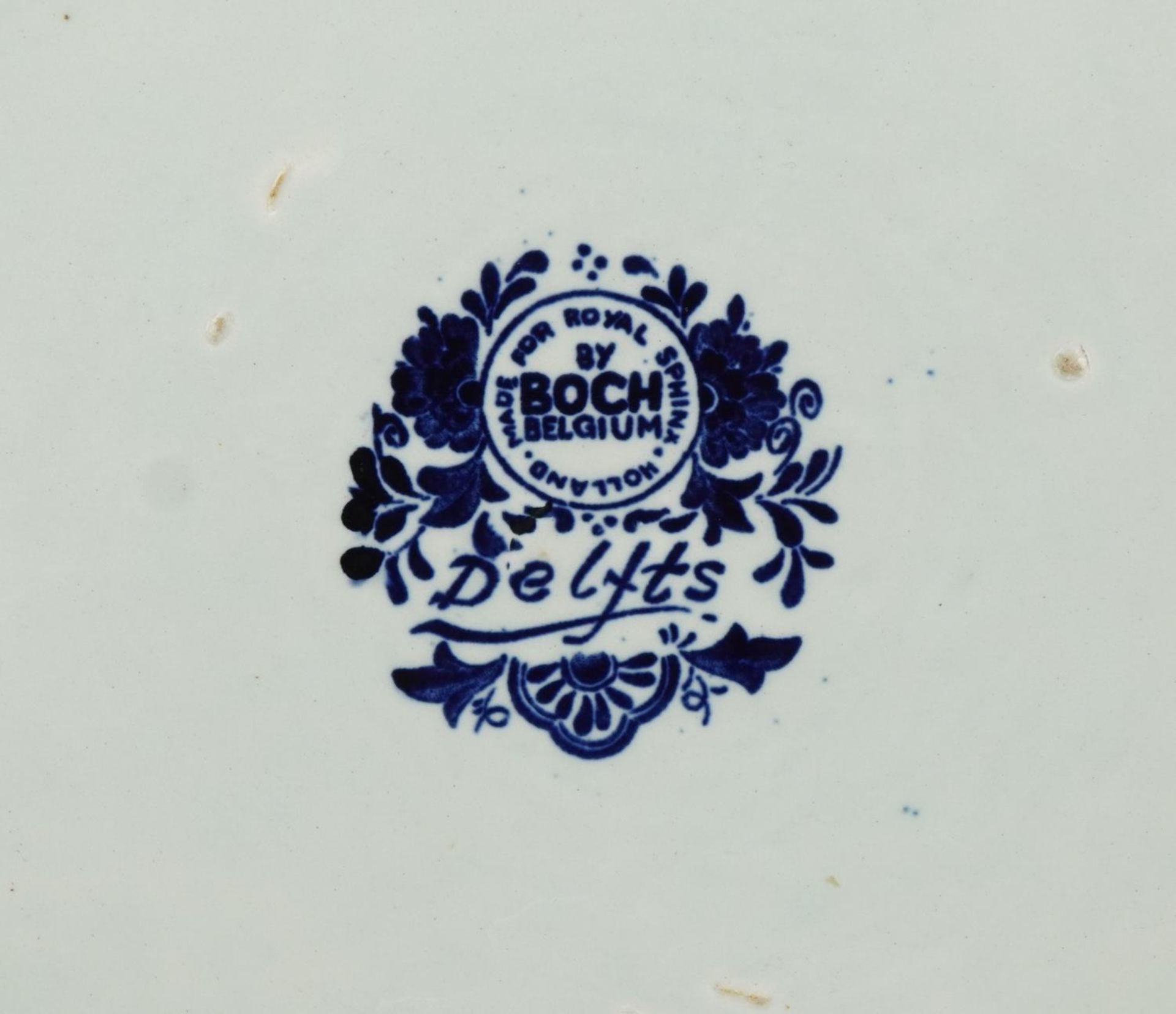 Boch, large Dutch Delft blue and white charger decorated with figures in a horse drawn cart, 39. - Image 3 of 3