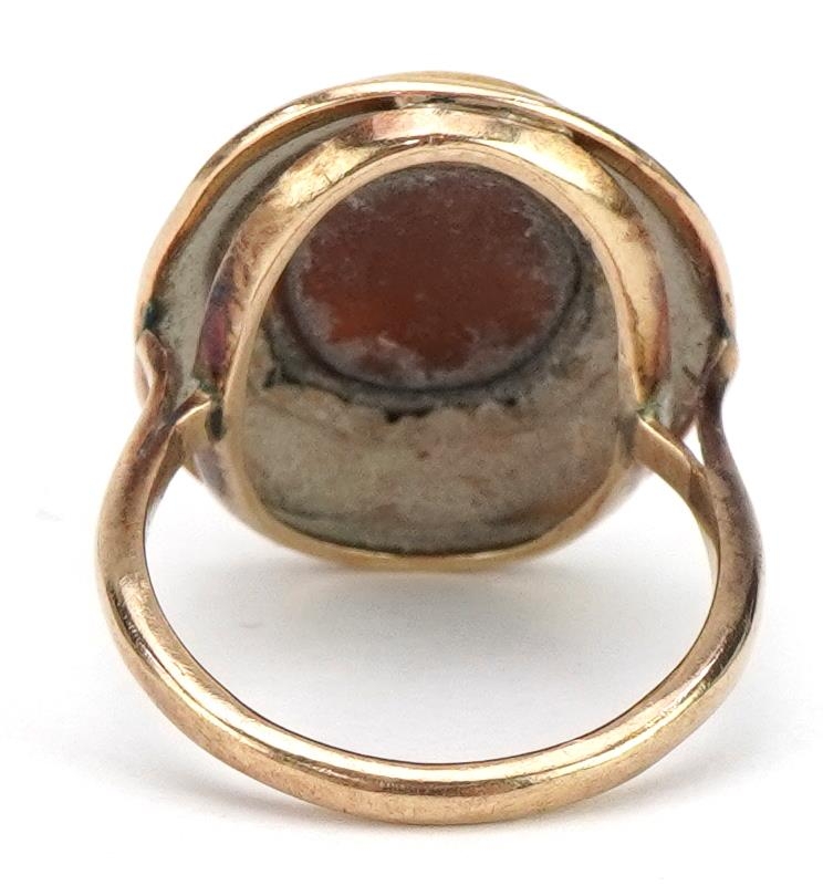 Continental unmarked gold cameo maiden head ring with filigree setting, tests as 9ct gold, size J, - Image 2 of 3