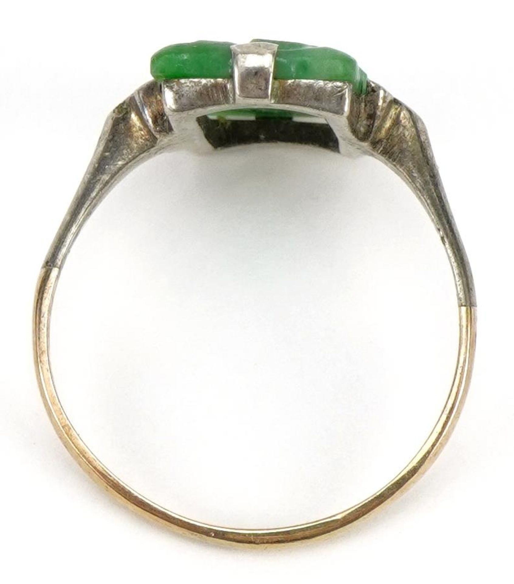 9ct gold and silver carved jade ring, the jade approximately 13.7mm x 9.1mm, size Q/R, 2.8g : For - Image 3 of 4