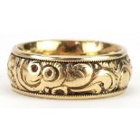 Georgian unmarked gold repousse band mourning ring with hidden locket compartment, tests as 22ct