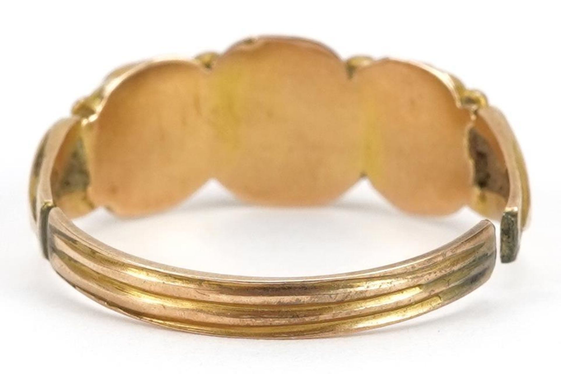 Antique unmarked gold coral three stone ring with engraved shoulders, tests as 15ct gold, size P, - Image 2 of 3