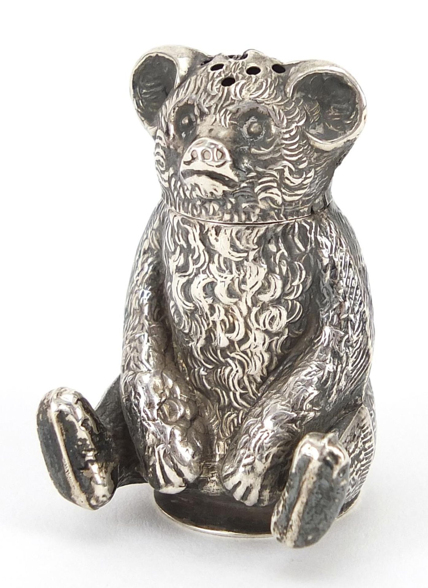 Crisford & Norris Ltd, novelty Edwardian silver caster in the form of a seated bear, Birmingham - Image 2 of 8