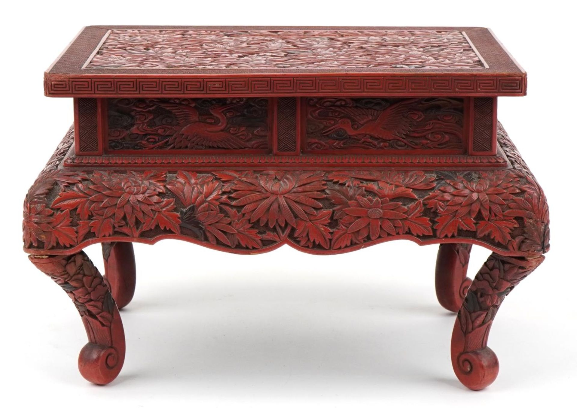 Large Chinese cinnabar lacquered stand profusely carved with chrysanthemums and phoenixes, 26cm H - Image 4 of 7