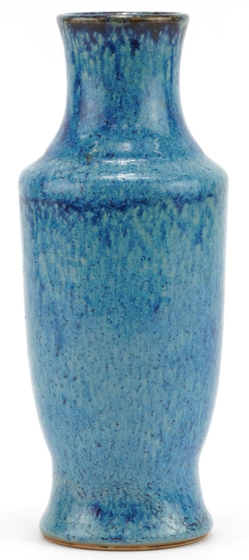 Chinese porcelain vase having a blue glaze, 19.5cm high