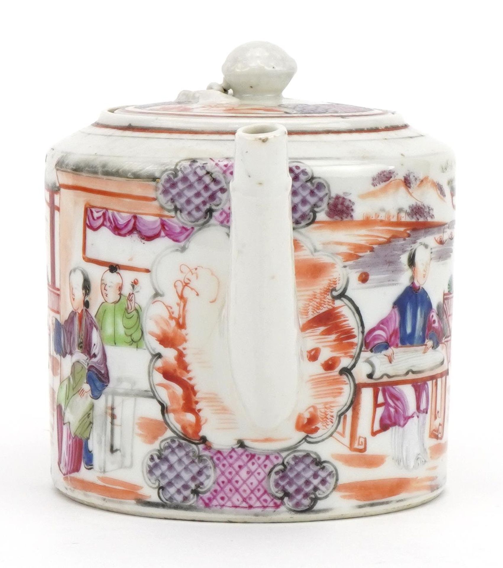 Chinese Mandarin porcelain teapot hand painted in the famille rose palette with figures in a - Bild 9 aus 14