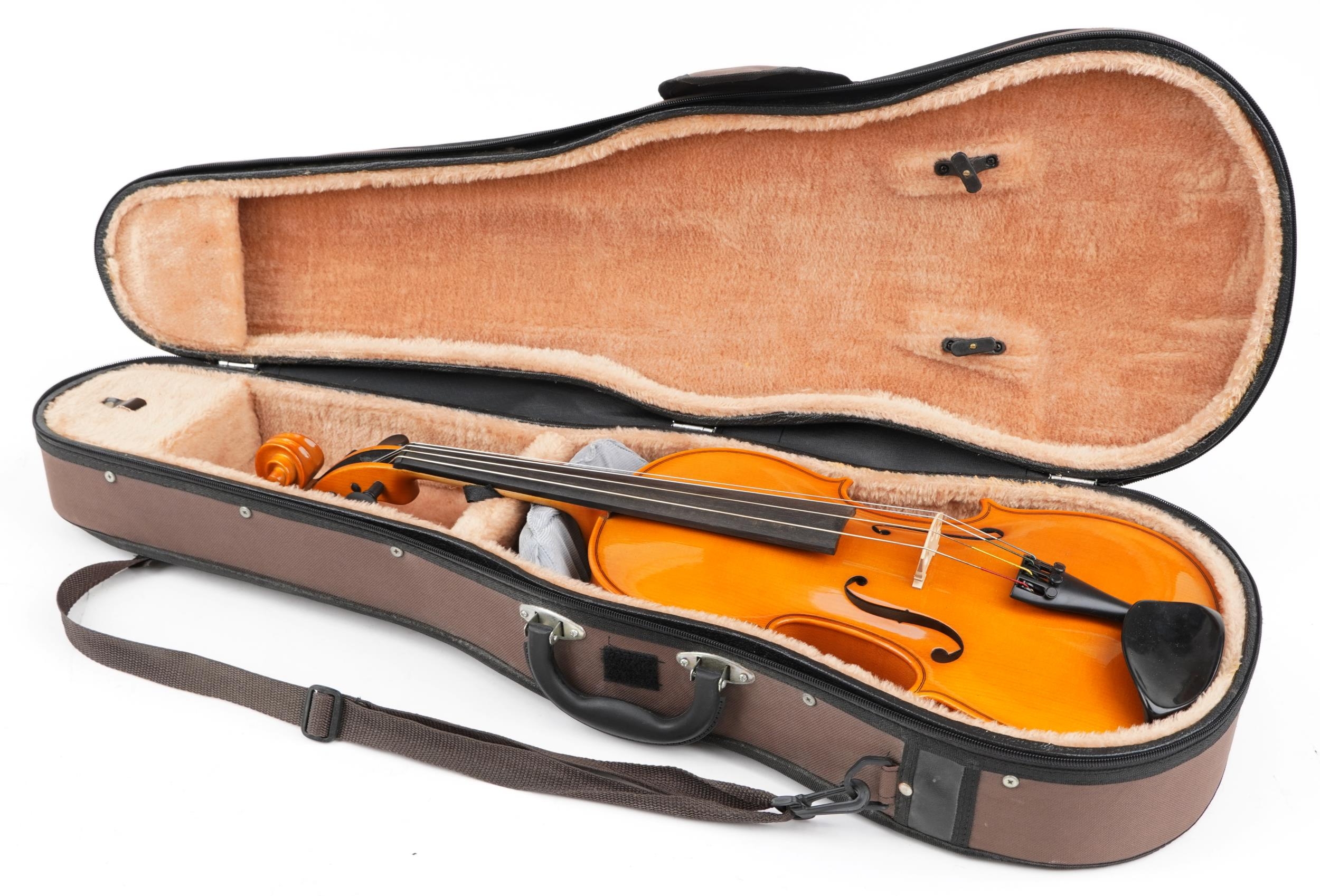 Andreas Zeller for Stentor, violin with fitted case, paper label to the interior, the back 15.5 - Image 10 of 12