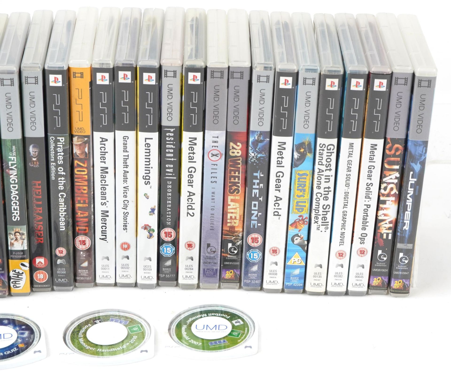 Collection of Sony PSP games and videos - Image 3 of 3
