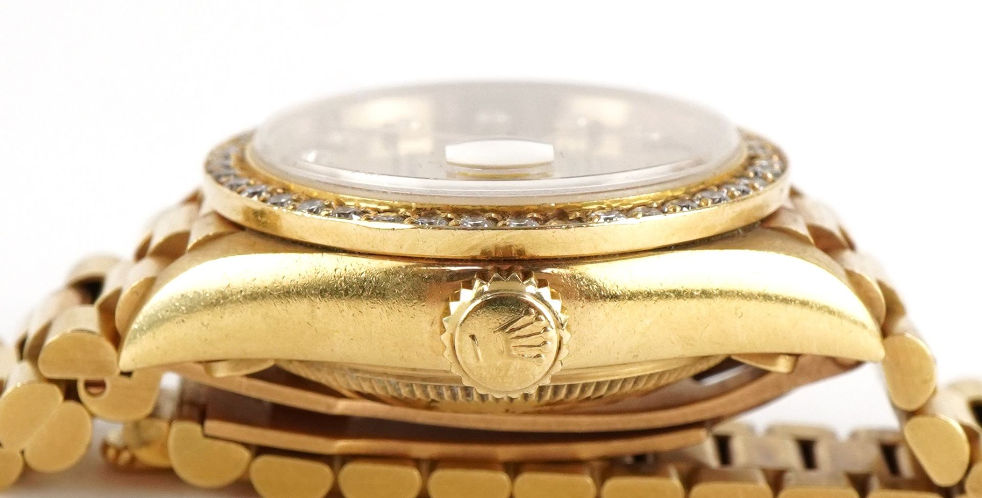 Rolex, ladies 18ct gold Rolex Oyster Datejust wristwatch with diamond set bezel and dial, 18ct - Image 5 of 7