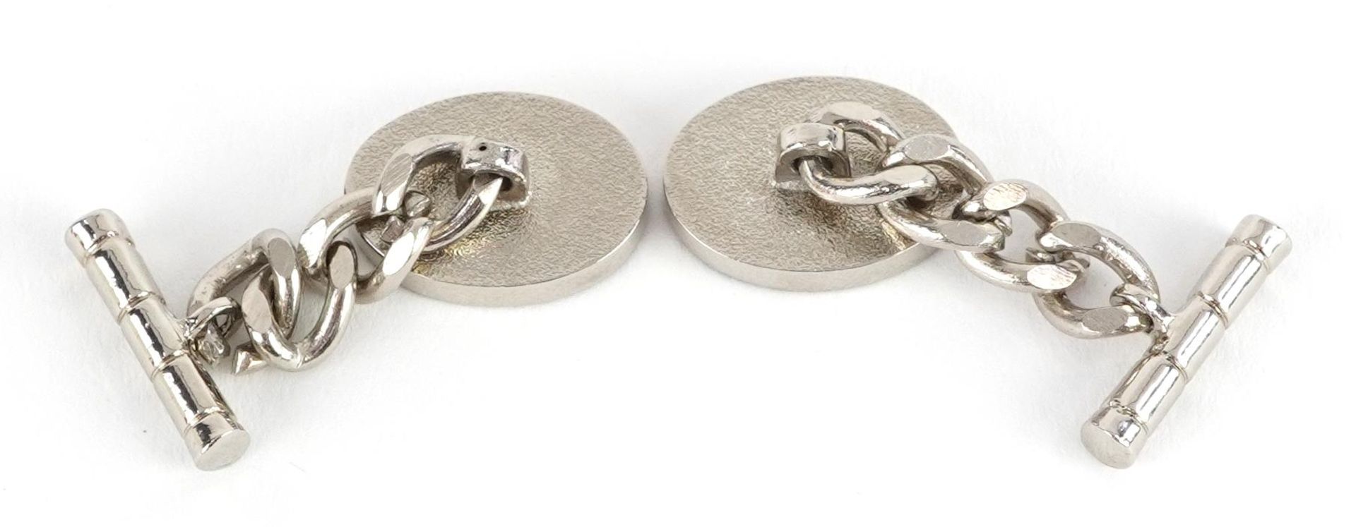 Pair of white metal Royal Ascot cufflinks with box, 1.6cm wide - Bild 3 aus 4