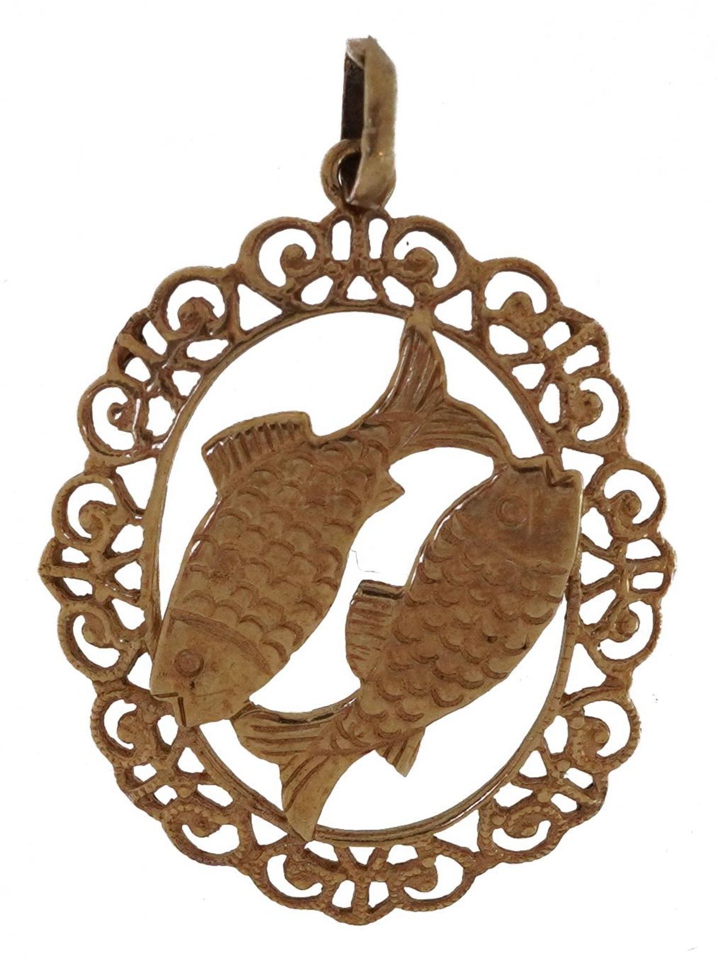 9ct gold openwork fish pendant, 3.0cm high, 1.1g